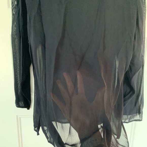 ⭐️2/30$⭐️ Black sheer top - Picture 2 of 4